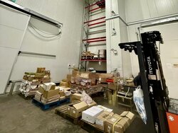 West Spring (D22), Warehouse #457543091